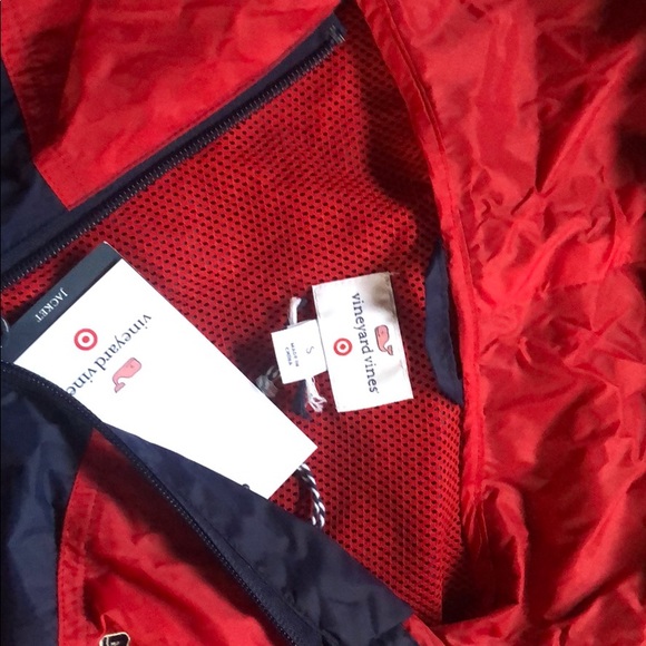 Navy& Red TargetxVineyardVines Small windbreaker - Picture 2 of 5